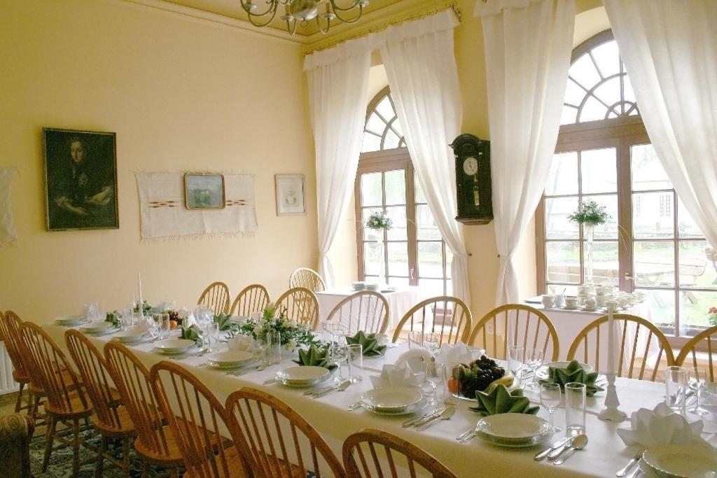 Palac Kurozweki Aparthotel Buitenkant foto