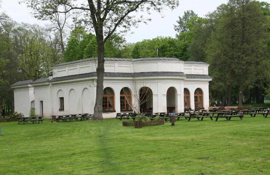 Palac Kurozweki Aparthotel Buitenkant foto