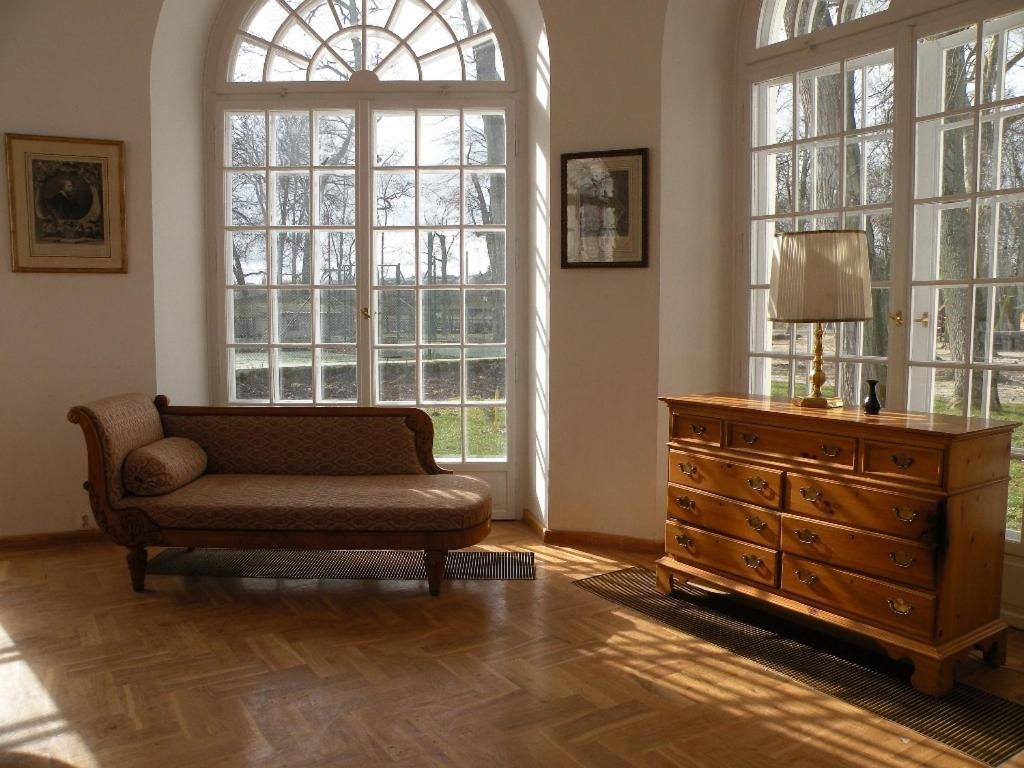 Palac Kurozweki Aparthotel Buitenkant foto